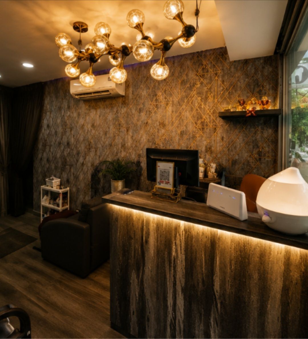Reception area of Bellissimo Sorelle salon
